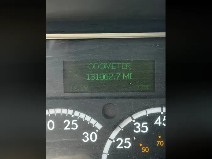 2017 FREIGHTLINER M2 106