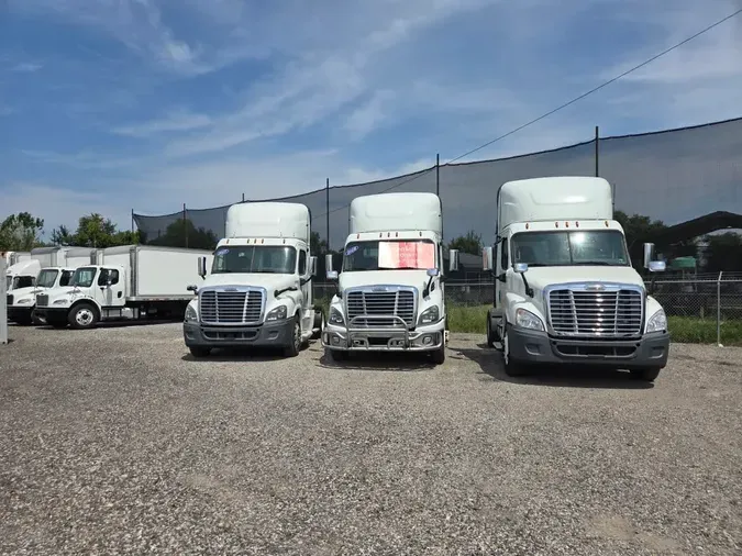 2018 FREIGHTLINER CASCADIA 113