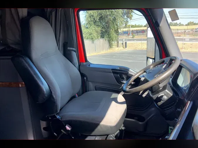 2021 INT LT625 6x4