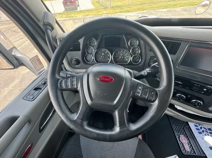 2021 Peterbilt 579