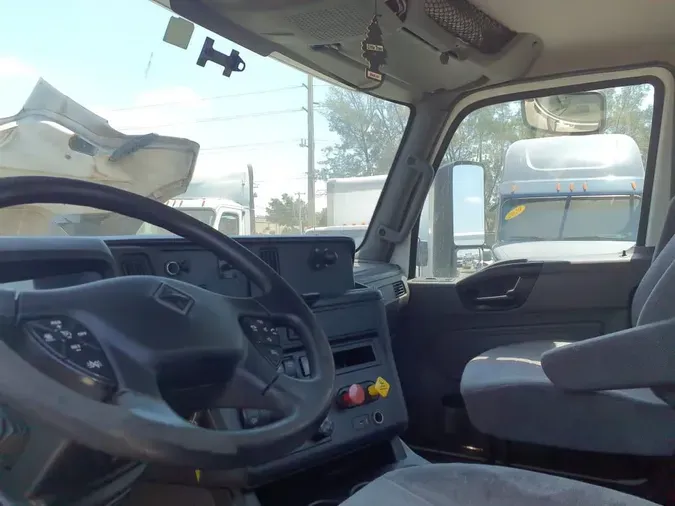 2018 NAVISTAR INTERNATIONAL LT625 DAYCAB T/A