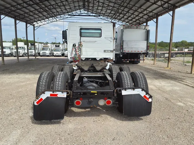 2015 VOLVO VNL64TRACTOR