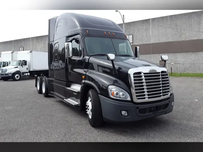 2020 FREIGHTLINER CASCADIA 125
