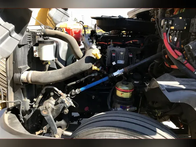 2019 INT LT625 6x4