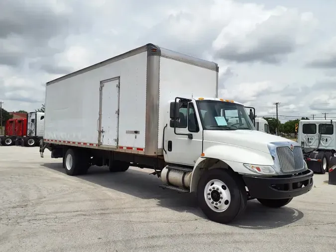 2018 NAVISTAR INTERNATIONAL 4300
