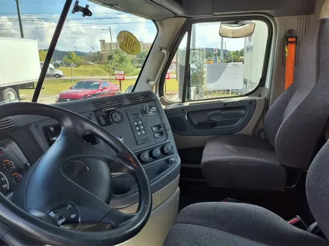 2019 FREIGHTLINER/MERCEDES CASCADIA 12573f17aa3afb3436996ef83c830a64b6c