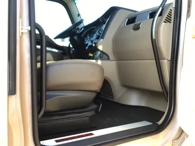 2021 KENWORTH T68073f296dcc417585bcae7e78bf15858c6