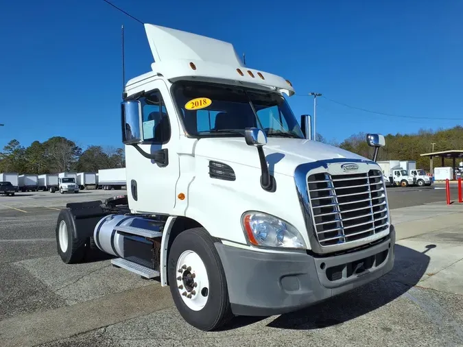 2018 FREIGHTLINER/MERCEDES CASCADIA 113