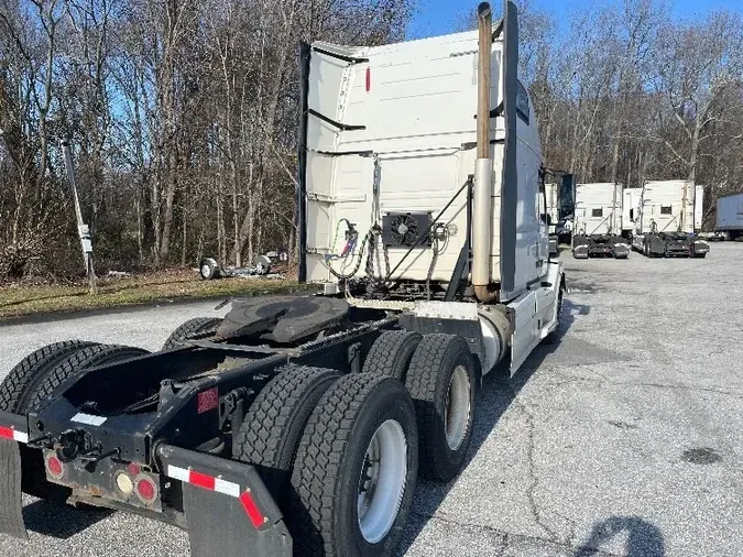 2016 Volvo VNL64670