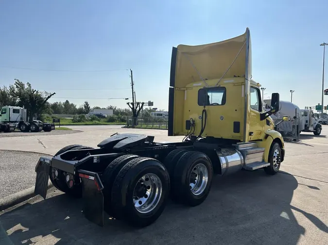 2021 Peterbilt 579