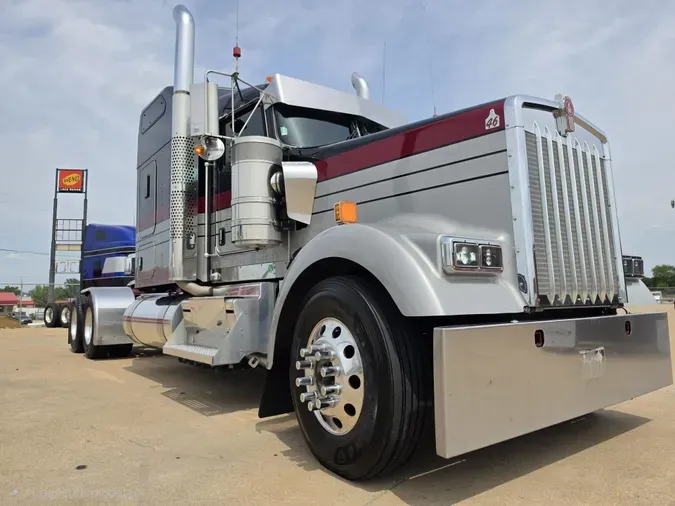 2024 Kenworth W90073fa0c10e21b5004489ef028f4c35794
