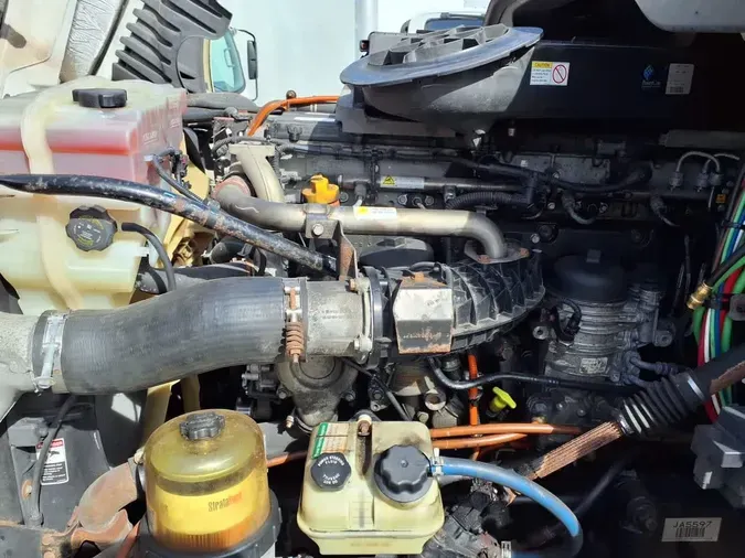 2017 FREIGHTLINER CASCADIA 125