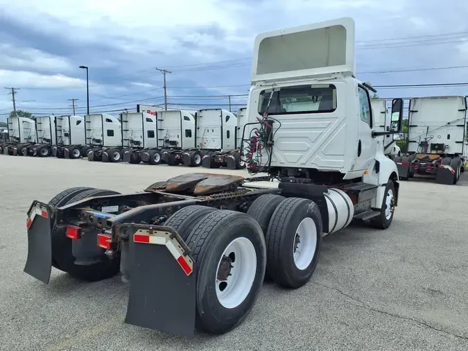2019 NAVISTAR INTERNATIONAL LT625 DAYCAB T/A