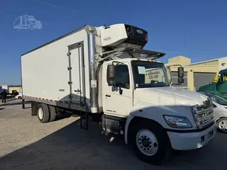 2018 HINO 268