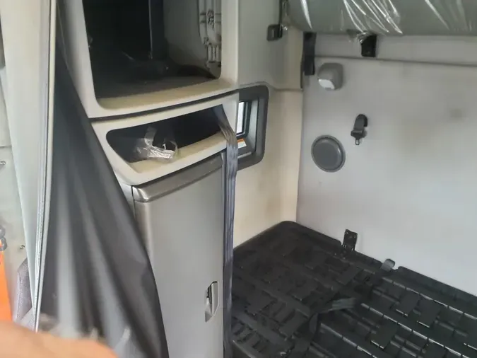 2020 VOLVO VNL64T-760