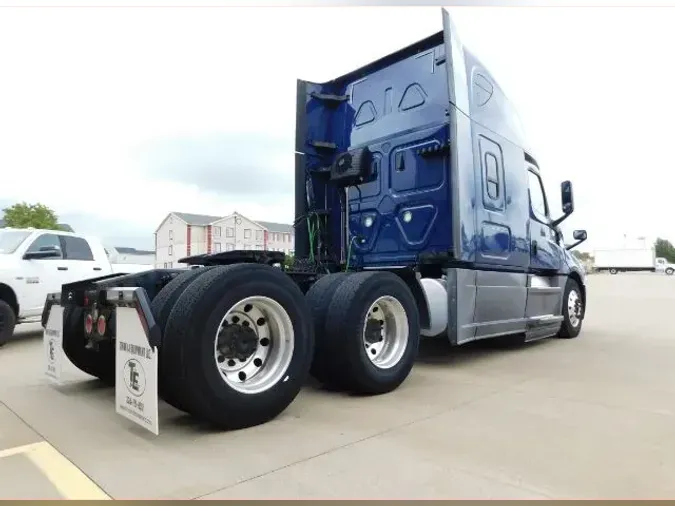 2020 Freightliner Cascadia