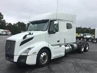 2019 VOLVO VNL740