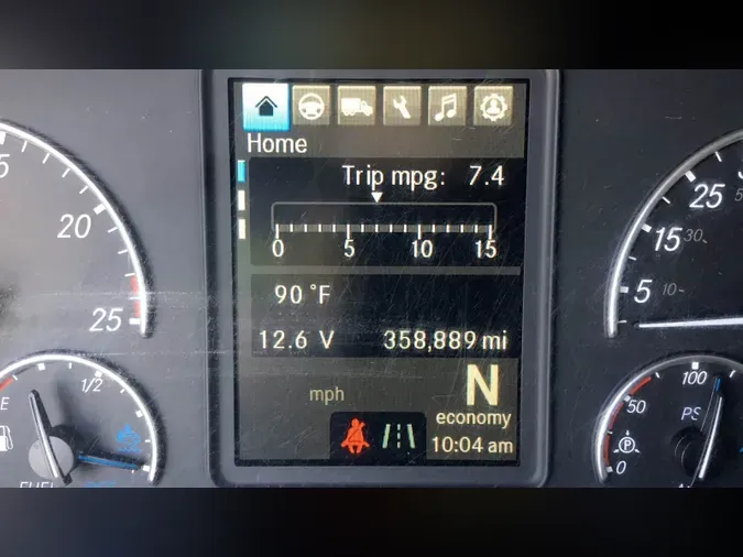 2020 Freightliner Cascadia 126