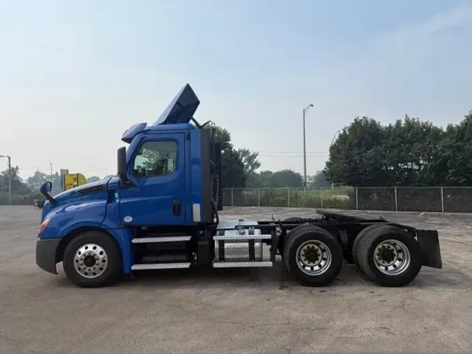 2020 Freightliner Cascadia74132e21e0f1c5c9c563613a43d7d2ed