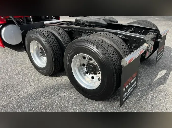 2022 FREIGHTLINER CA126