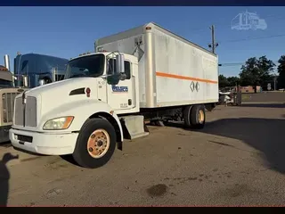2010 KENWORTH T370