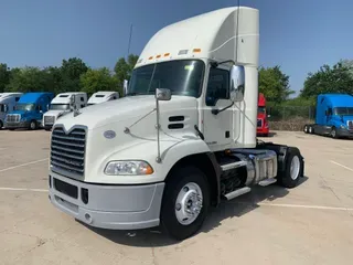 2014 MACK CXU612