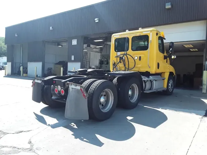 2019 FREIGHTLINER/MERCEDES CASCADIA 125741f659182902adcd8f35b3d89e7864d