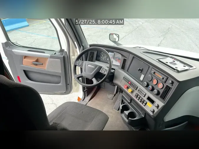 2020 Freightliner Cascadia