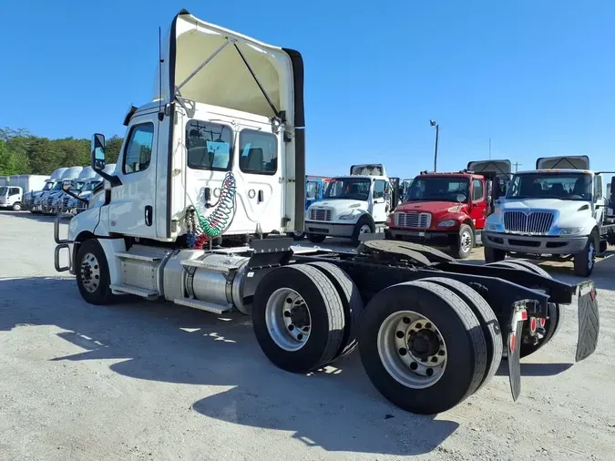 2020 FREIGHTLINER/MERCEDES NEW CASCADIA PX126647421621ed49cf2f73e69f7a27f1f29c0