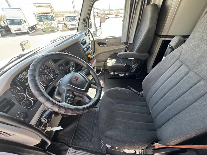 2021 Peterbilt 579