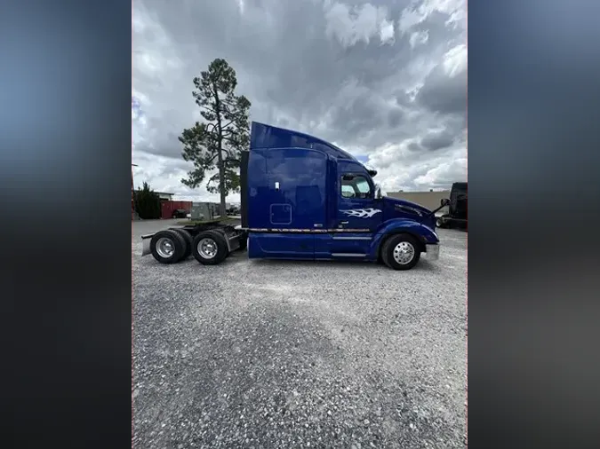 2023 PETERBILT 579