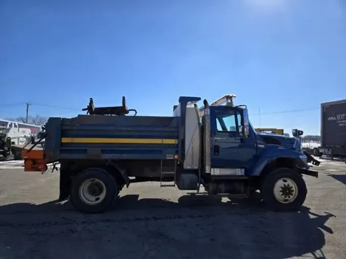 2011 International 7400