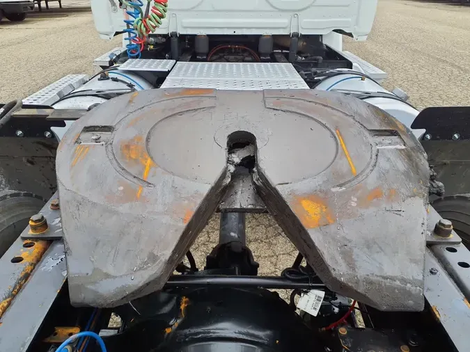 2019 FREIGHTLINER/MERCEDES CASCADIA 113