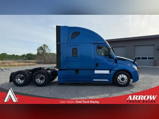 2021 FREIGHTLINER CA126