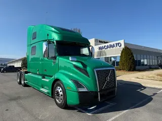 2020 VOLVO VNL64T860