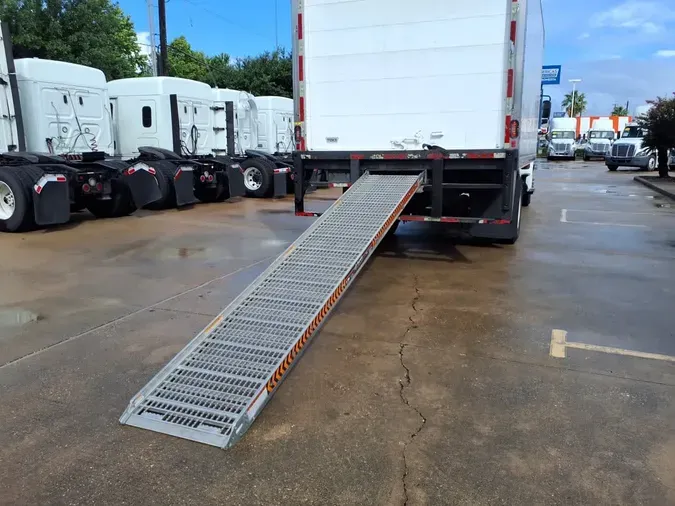 2019 NAVISTAR INTERNATIONAL 4300
