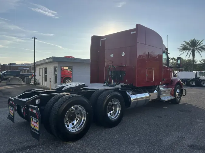 2022 Peterbilt 579