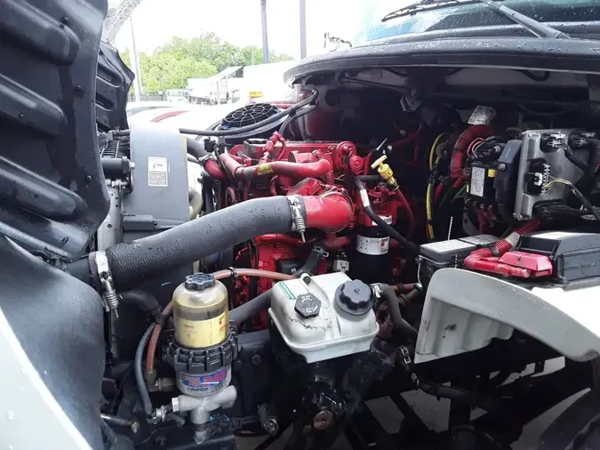 2020 FREIGHTLINER/MERCEDES M2 106