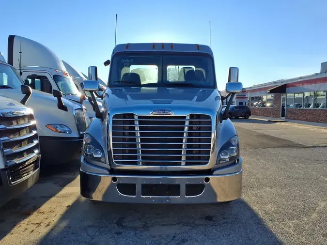 2019 FREIGHTLINER/MERCEDES CASCADIA 1257435e15d5d541a500f1fa164d3a037e4