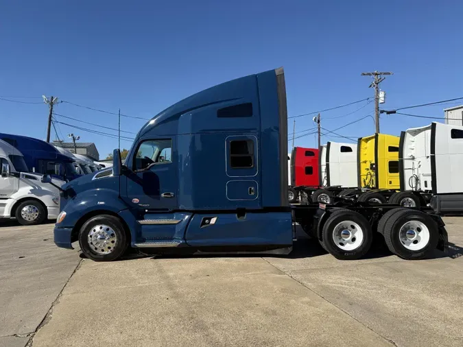2022 Kenworth T680