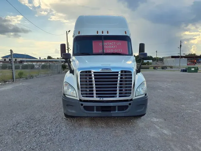 2020 FREIGHTLINER CASCADIA 125