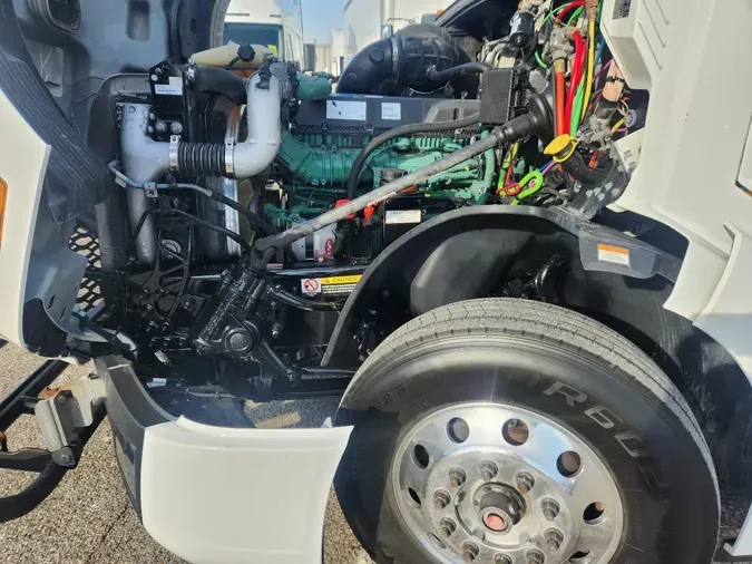 2021 VOLVO VNL64T740743b40a294ea73528e196091dcd70c1e