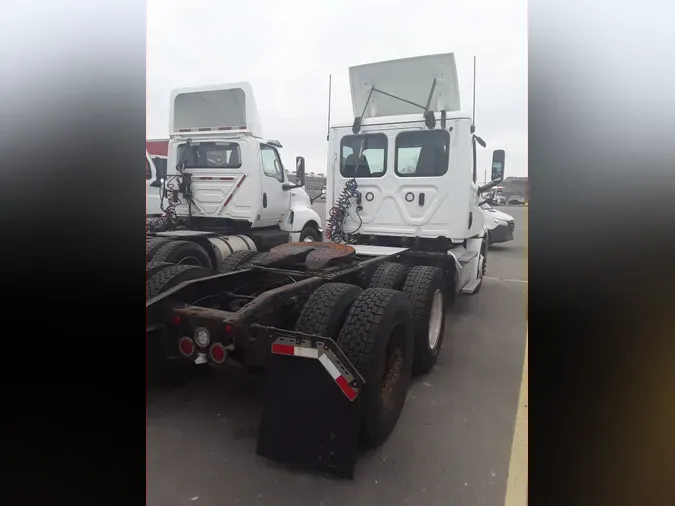 2019 FREIGHTLINER/MERCEDES NEW CASCADIA PX12664