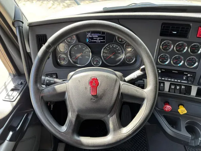 2022 Kenworth T680