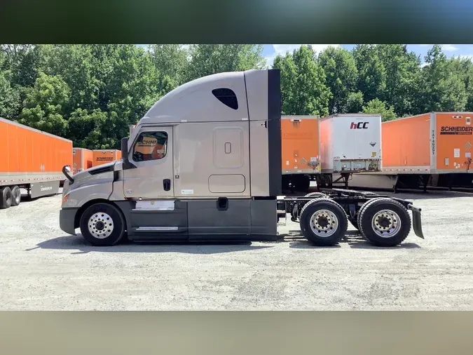 2023 Freightliner Cascadia 126743c8244d9ae5c83cee6d89b97da7f62