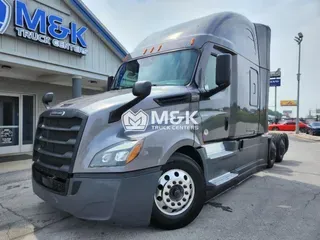 2021 FREIGHTLINER Cascadia 126