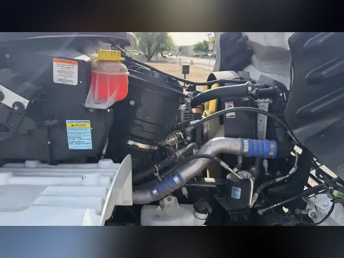 2021 FREIGHTLINER/MERCEDES M2 106