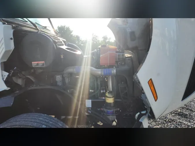 2019 Volvo VNL300