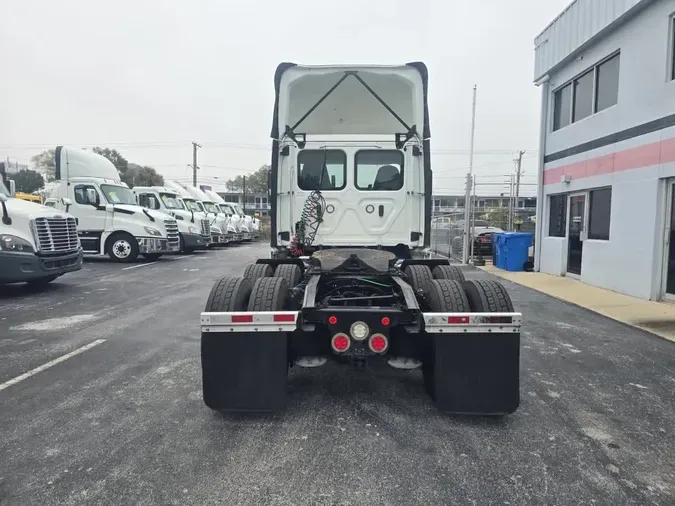 2019 FREIGHTLINER/MERCEDES NEW CASCADIA PX12664