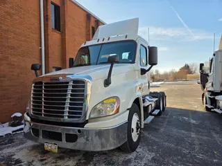 2018 FREIGHTLINER/MERCEDES CASCADIA 125